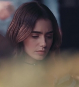 How_Lily_Collins_Fell_in_Love_With_Her_Brows___InStyle_041.jpg