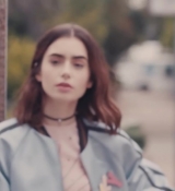 How_Lily_Collins_Fell_in_Love_With_Her_Brows___InStyle_192.jpg