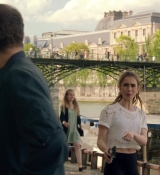 Emily_in_Paris_S01E03_Sexy_or_Sexist_720p_NF_WEB-DL_DDP5_1_x264-BTN_0078.jpg
